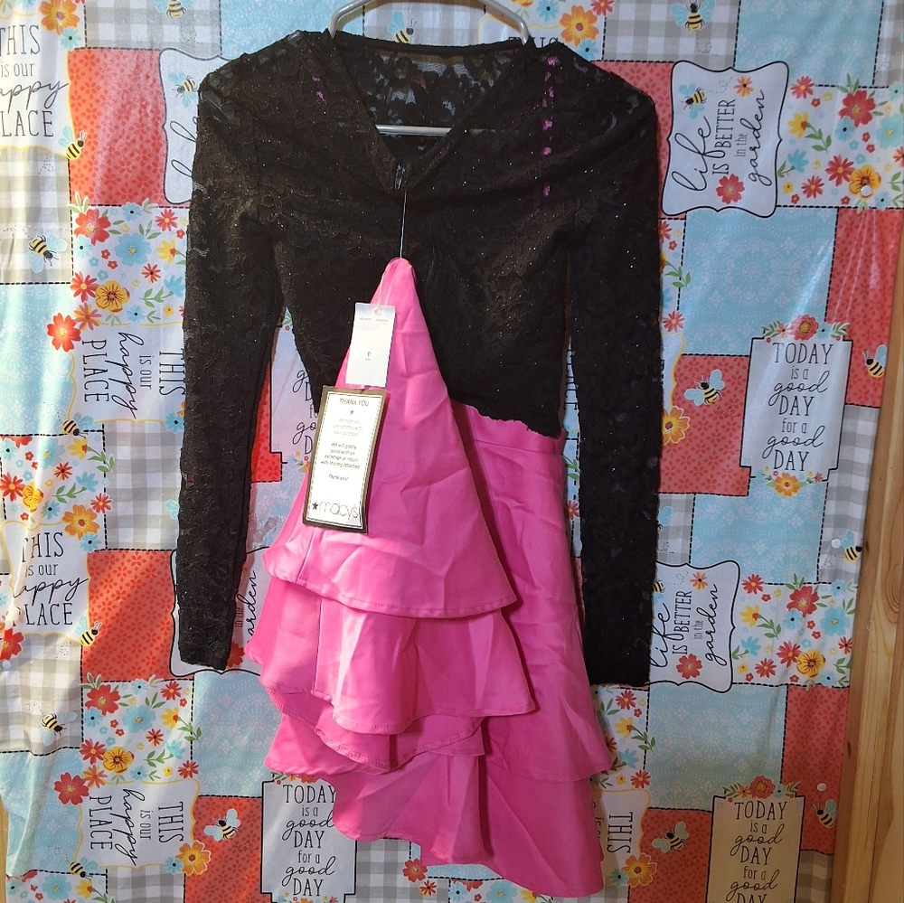 NWT CITY STUDIO 2PC SET PINK SKIRT, BLACK TOP